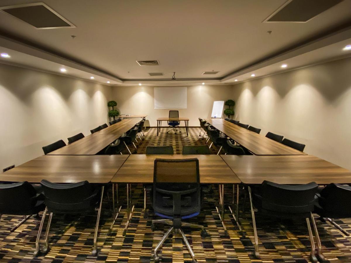 Ostimpark Business Hotel Ankara Bagian luar foto